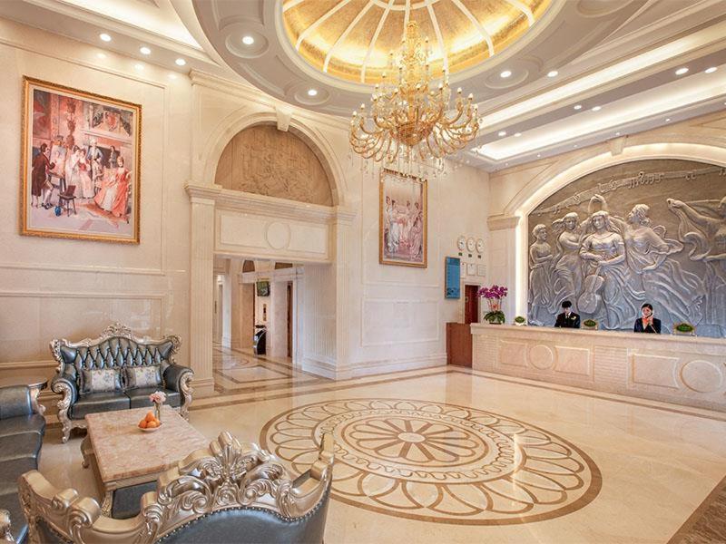 Vienna International Hotel Shaoguan Fengcailou ภายนอก รูปภาพ